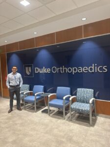 Dr. Tiago Baumfeld, especiialista em Medicina e Cirurgia do Pé e do Tornozelo, realizou um Visiting Fellowship na Duke University,